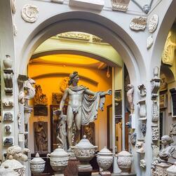 JOHN SOANE'S MUSEUM LONDON THE DOME AREA WITH A MARBLE BUST OF